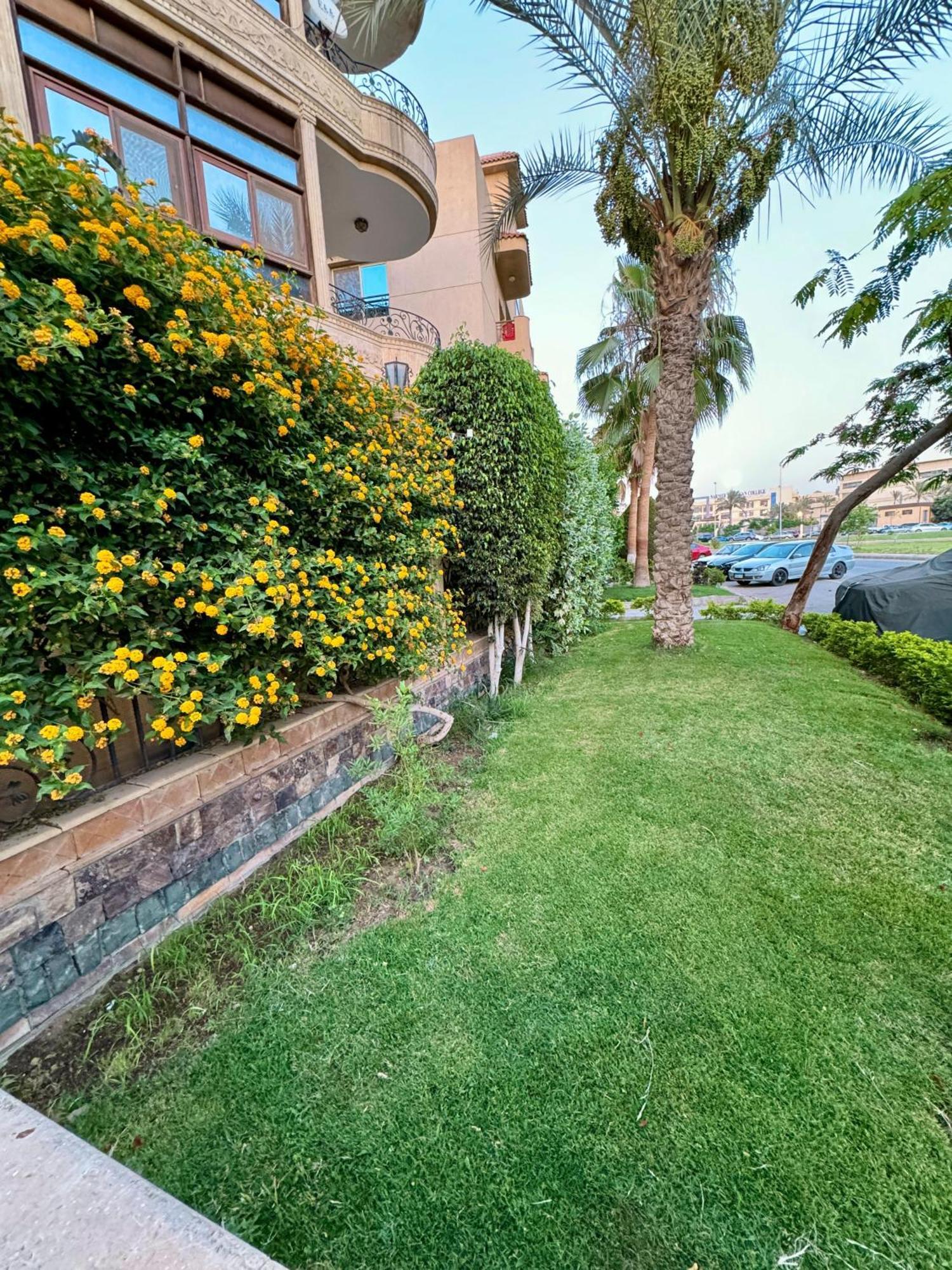 Peaceful Garden-view In Private Apartment Cairo